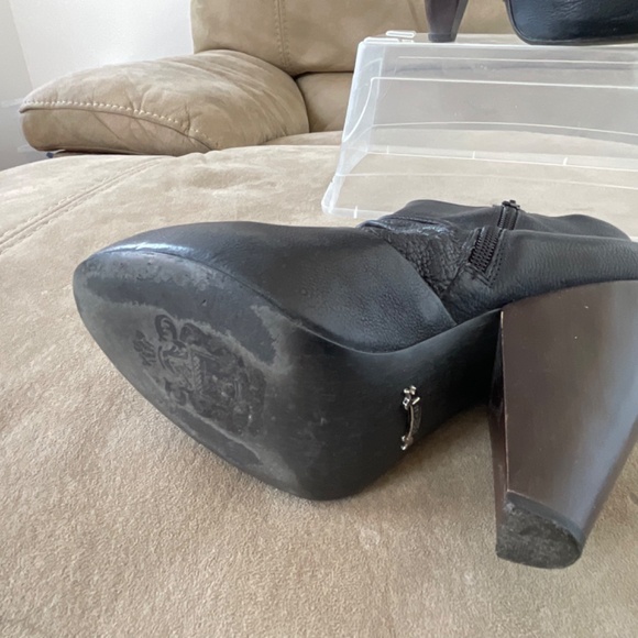 Leather booties with solid wood heel/slouchy leather shaft - Picture 3 of 4